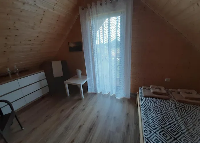 Semesterbostad Czarcie Chatki