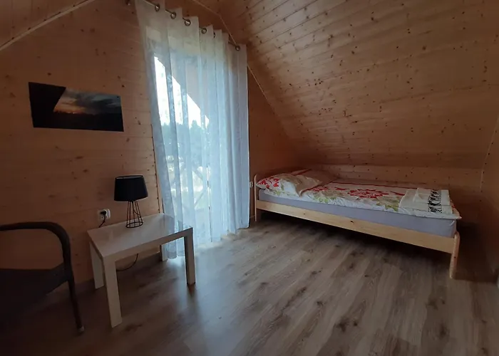 Semesterbostad Czarcie Chatki Gardna Wielka