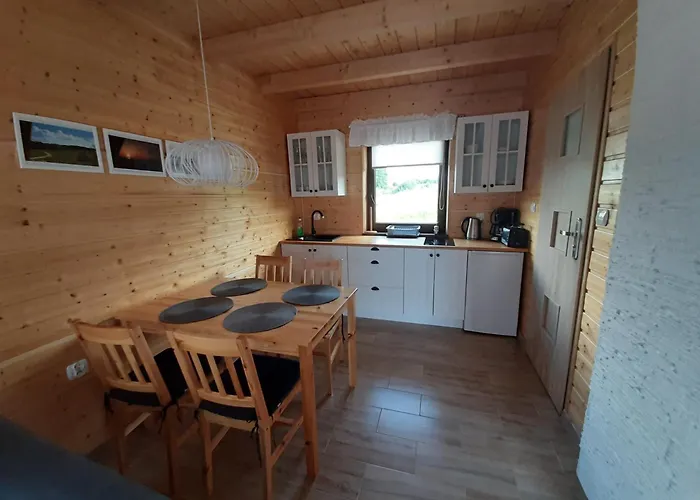 Czarcie Chatki Gardna Wielka